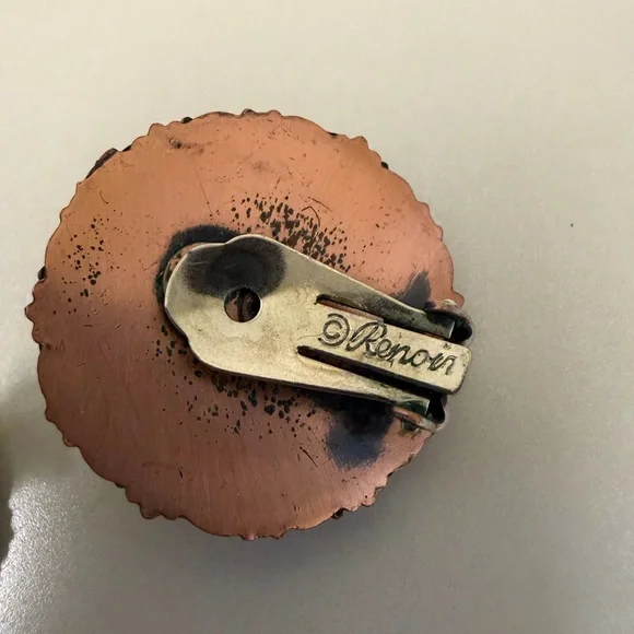 Vintage Renoir Signed Cooper Filigree Round Clip On Earrings - Picture 6 of 9